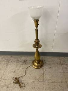 lot 5394 image: brass lamp
