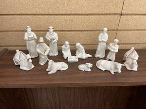 lot 5417 image: nativity set