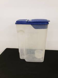 lot 5719 image: large storage container