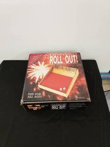 lot 5802 image: domino roll out game