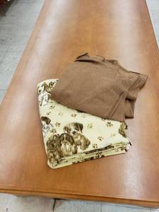 lot 5829 image: fleece blanket material wdogs for knot blanket