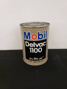 lot 5867 image: old Mobil oil can