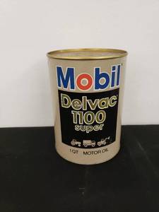 lot 5870 image: old Mobil oil can