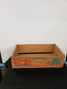 lot 5939 image: wood dole crate