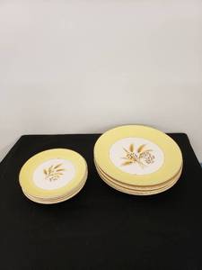 lot 5963 image: Autumn Gold plates