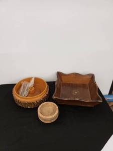 lot 5965 image: lot of wood items