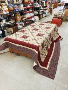 lot 5967 image: Queen quilt