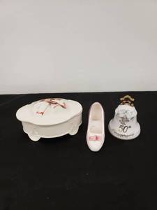 lot 5970 image: lot of collectibles