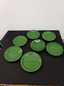 lot 5972 image: lot of retro Green dishes
