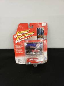 lot 6524 image: Johnny Lightning car NIP