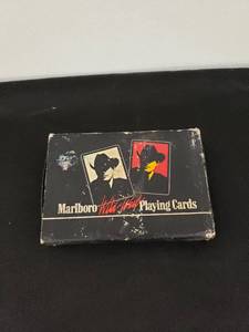 lot 6529 image: Marlboro playing cards