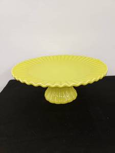 lot 6530 image: lime green cake plate