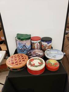 lot 6592 image: lot of tins