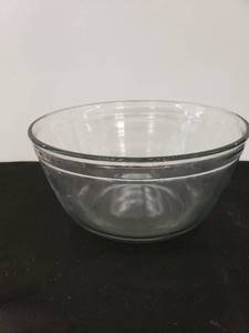 lot 6607 image: large mixing bowl
