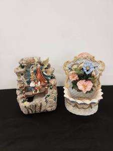 lot 6610 image: pair water fountain music boxes need batteries