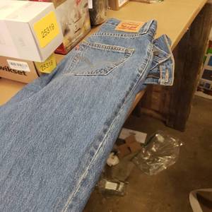lot 25320 image: Levi Strauss High Waisted Straight Jeans Size 29