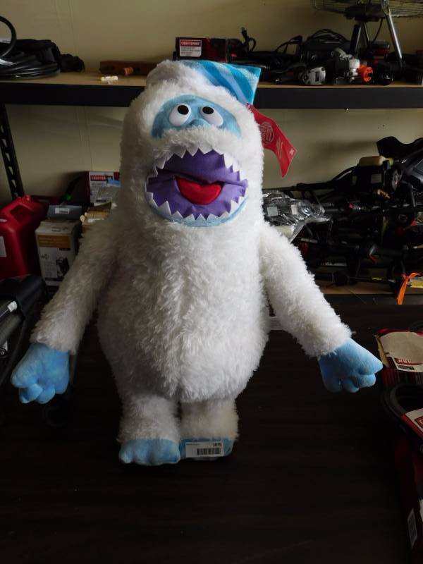 lot 1075 image: 24 Abominable Snow Man