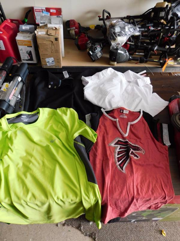lot 1079 image: Lot of womens clothes NFL, Everlast, Covington