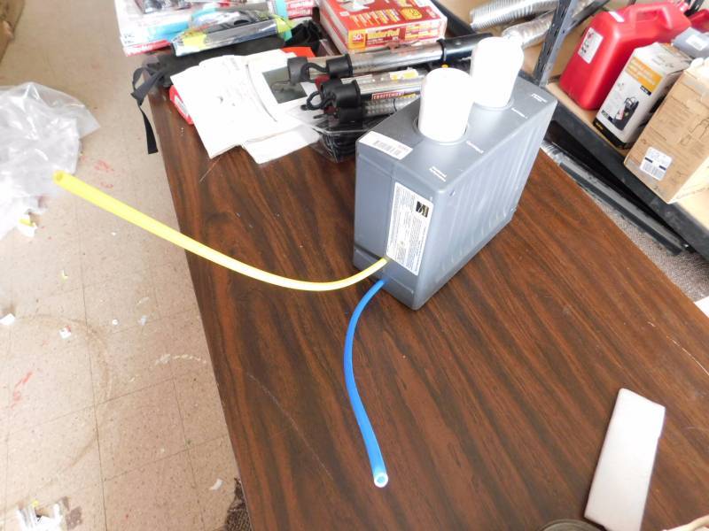 lot 1085 image: Water filter system