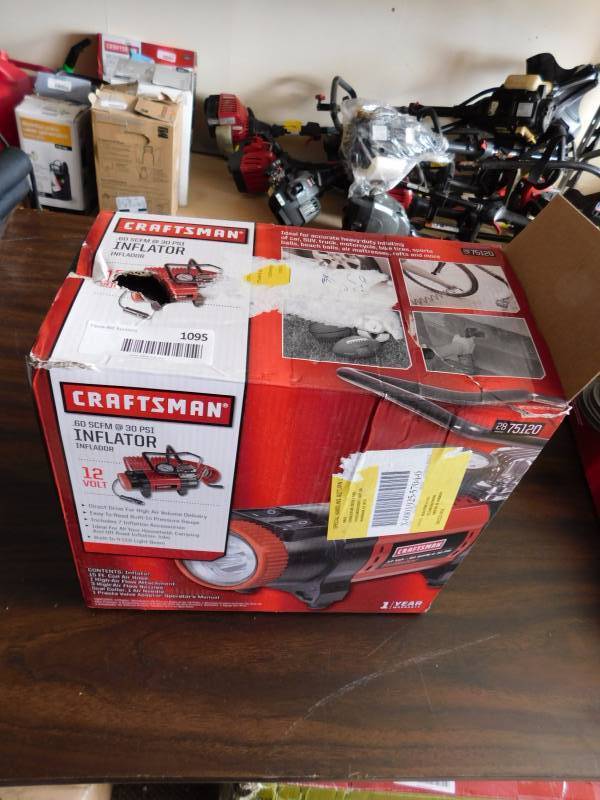 lot 1095 image: Craftsman 12 volt inflator