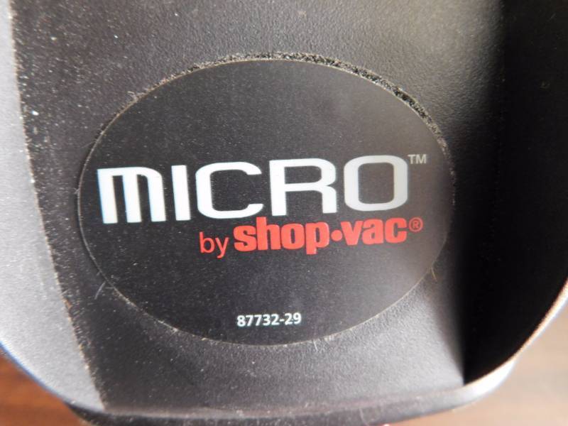 lot 1109 image: Micro Shop Vac