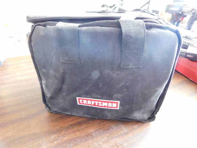 lot 1112 image: Craftsman cordless impact gun with battery and charger