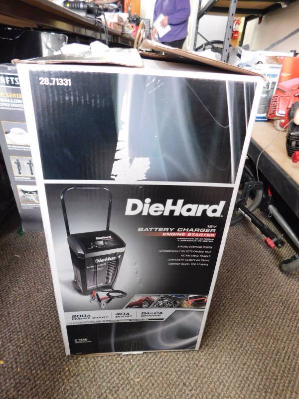 lot 1171 image: DieHard full size 12 volt battery charger