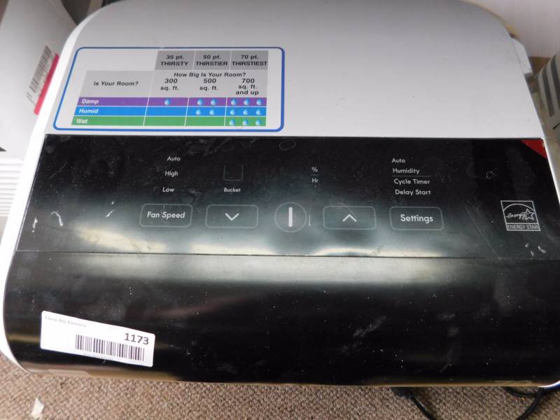 lot 1173 image: Kenmore humidifier
