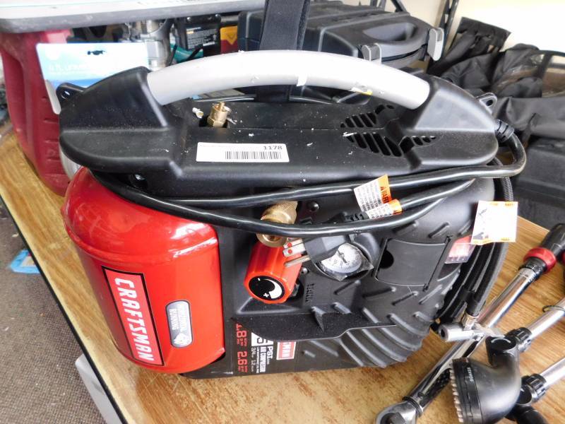 lot 1178 image: Craftsman 34 horse air compressor