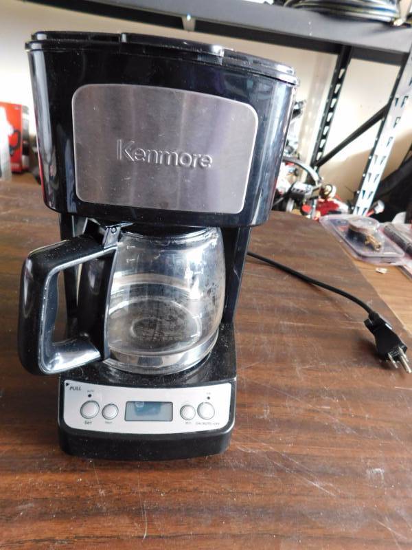 lot 1009 image: Kenmore coffee maker