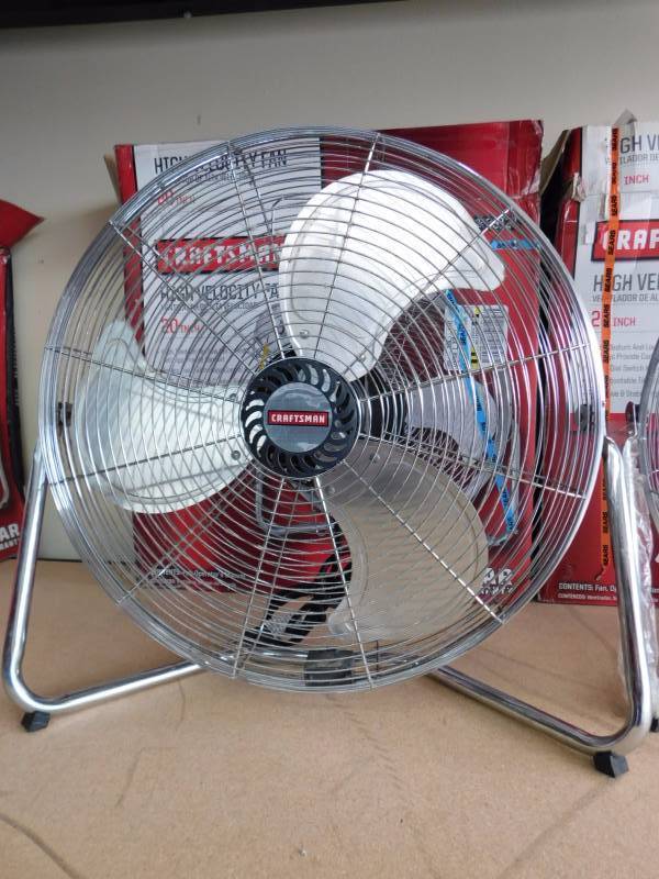 lot 1033 image: 2 - Craftsman 20 fans