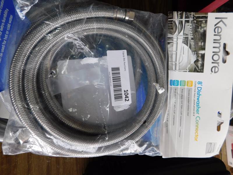 lot 1042 image: Lot of stainless dishwasherwasher hoses