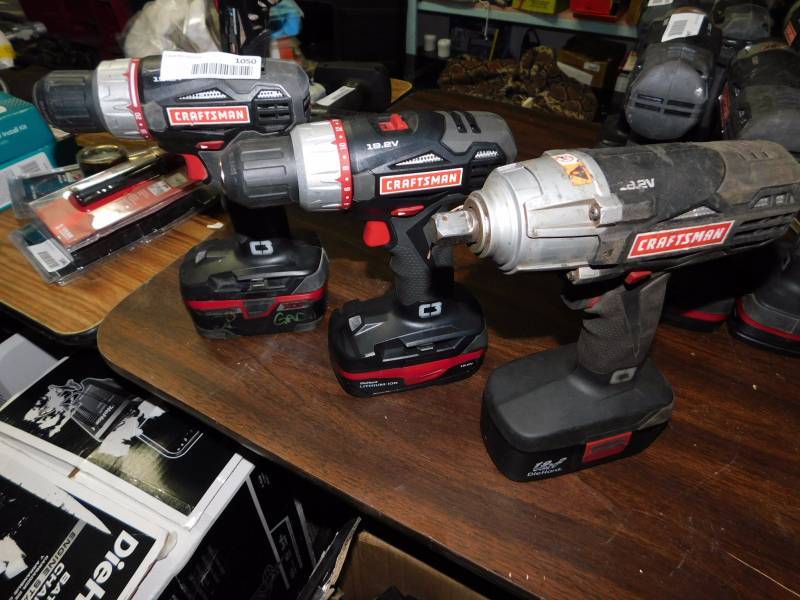 lot 1050 image: 3 cordless Craftsman drillsimpact driver wbatteries
