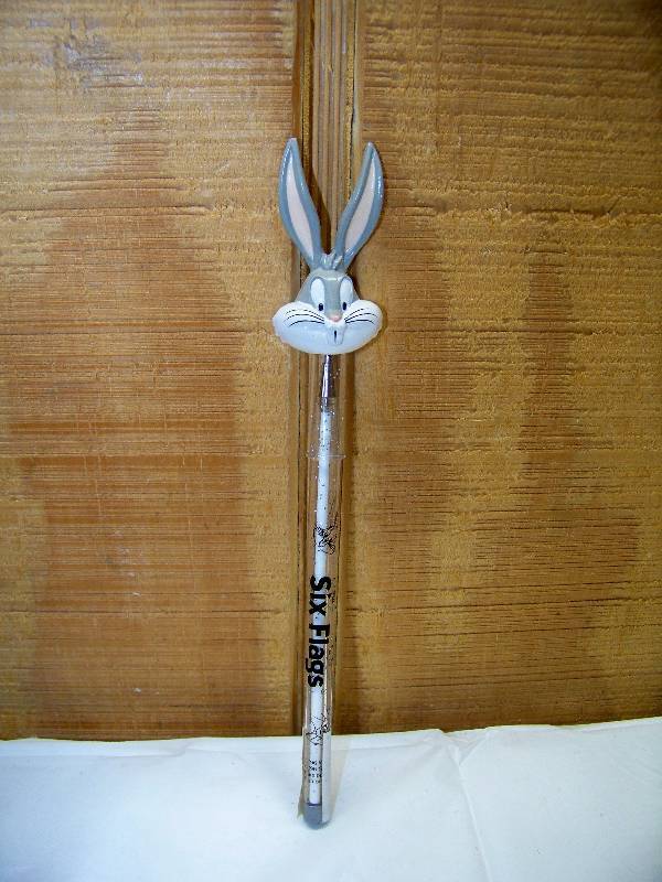 lot 27 image: 72 Six Flags Bugs Bunny Ink Pens