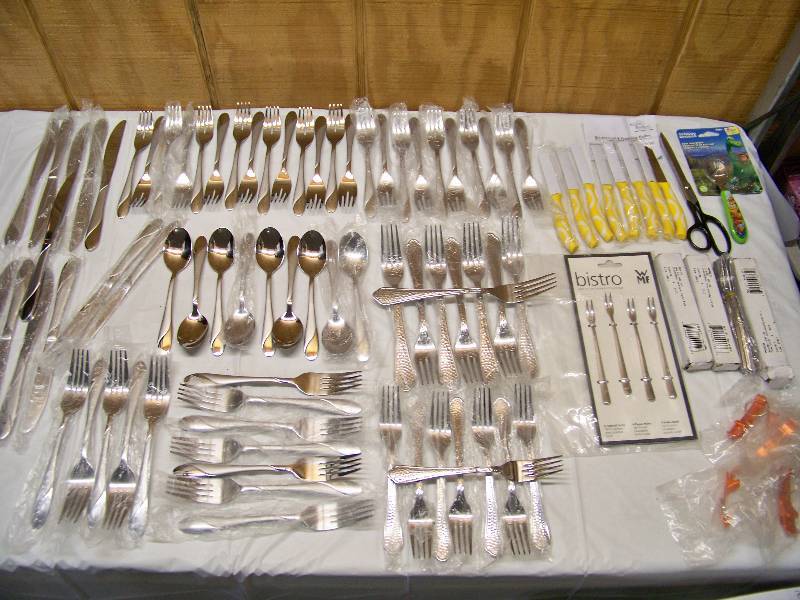 lot 45 image: Knives and Silverware
