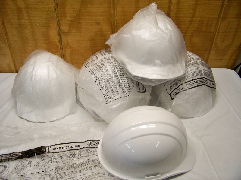 lot 66 image: 5 Hards Hats