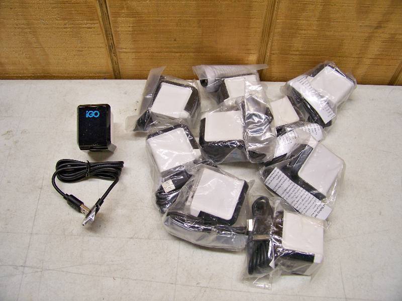 lot 124 image: 10 iGo Chargers with 2 USB and iPad Cord