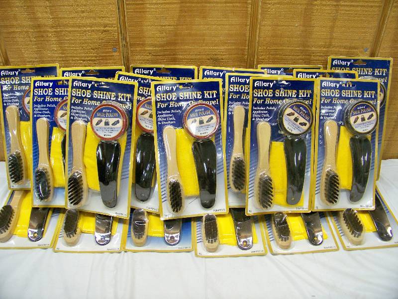lot 142 image: 20 Allary Shoe Shine Kits
