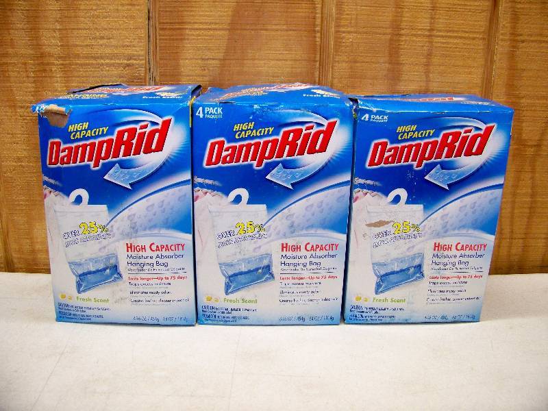 lot 166 image: 3 Boxes of 4 DampRid High Capacity Moisture Absorber Hanging Bags