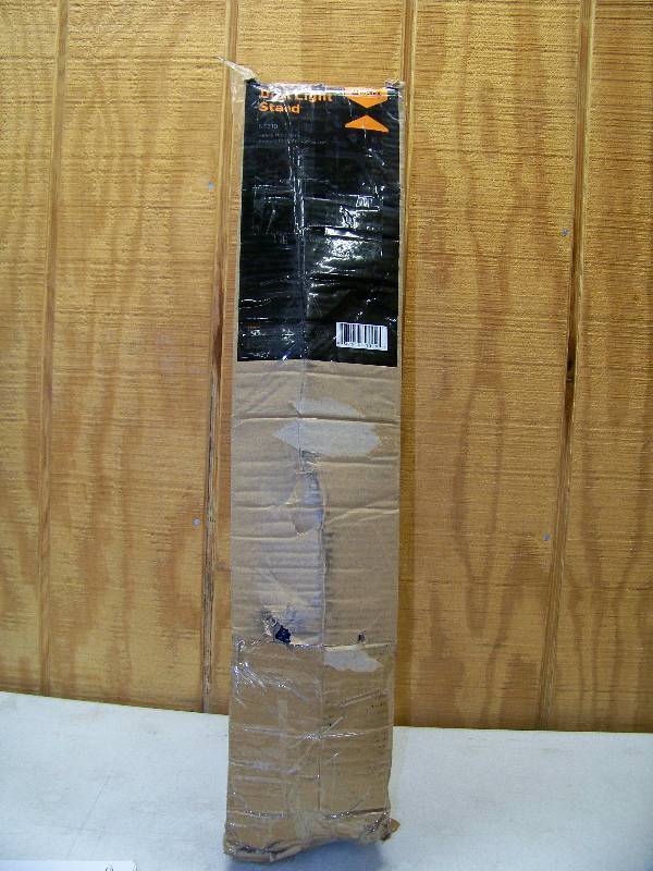 lot 159 image: Hiltex Heavy Duty Dual Light Stand