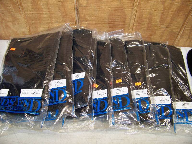 lot 268 image: 10 Lands End Cable Knit Neck Warmers