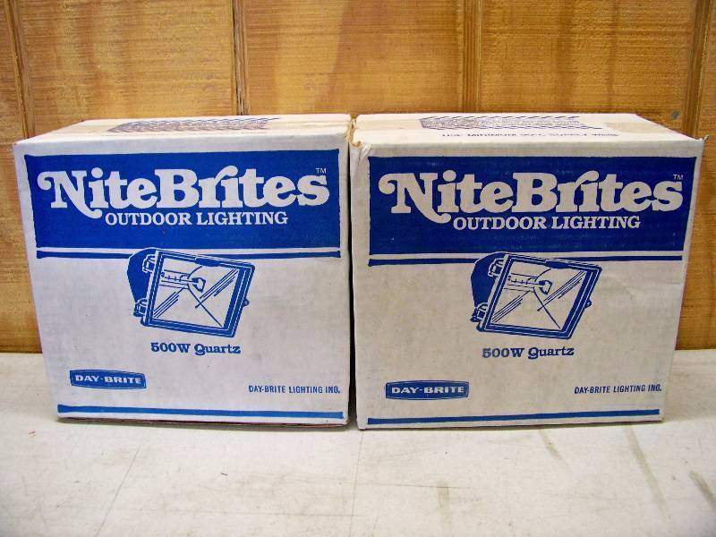 lot 275 image: 2 Nite Brites Outdoor 500W Halogen Light Fixtures