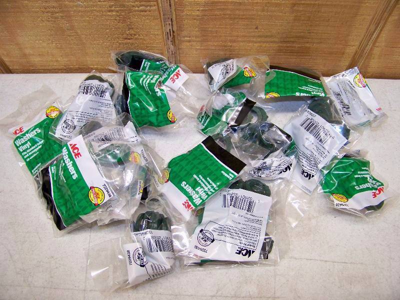 lot 296 image: 20 Bags of 10 Vinyl Washers