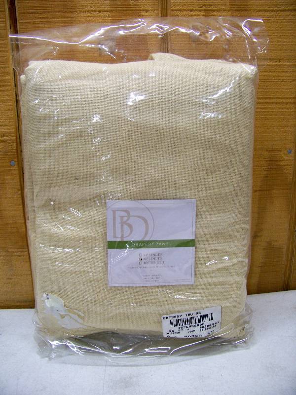 lot 361 image: BD Burlap Drapery Panel