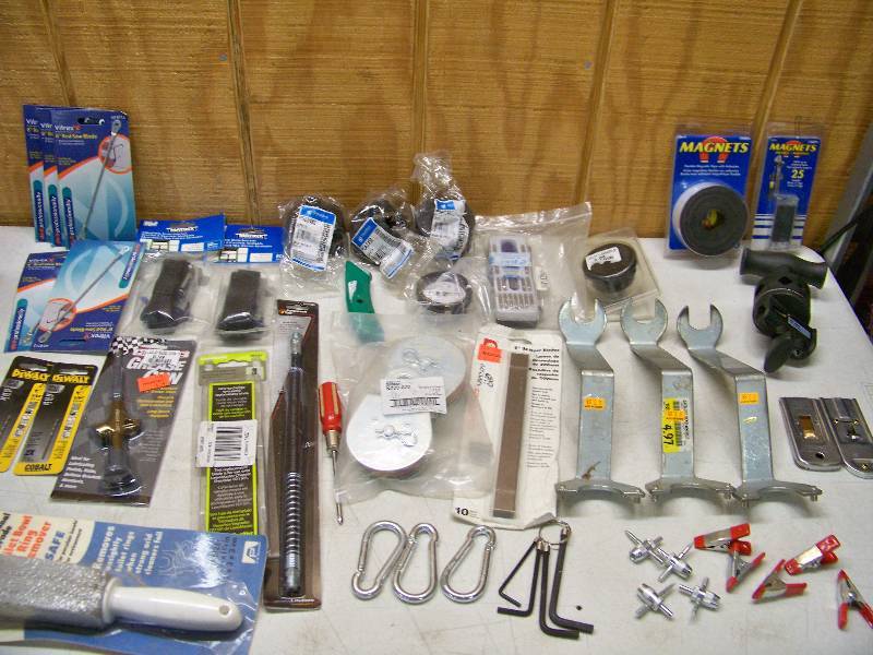 lot 374 image: Tools