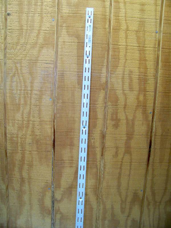 lot 385 image: 2 Boxes of 10 Knape & Vogt Standard Double Shelf Brackets
