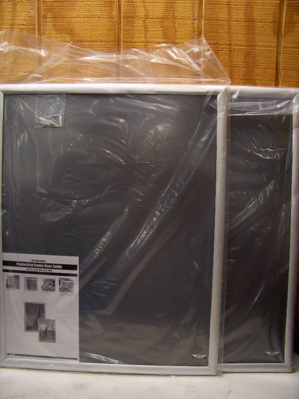 lot 390 image: 2 MDI Postergrip Frames