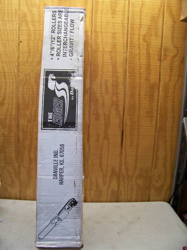 lot 400 image: Danville No Drift Chemical Application Edger