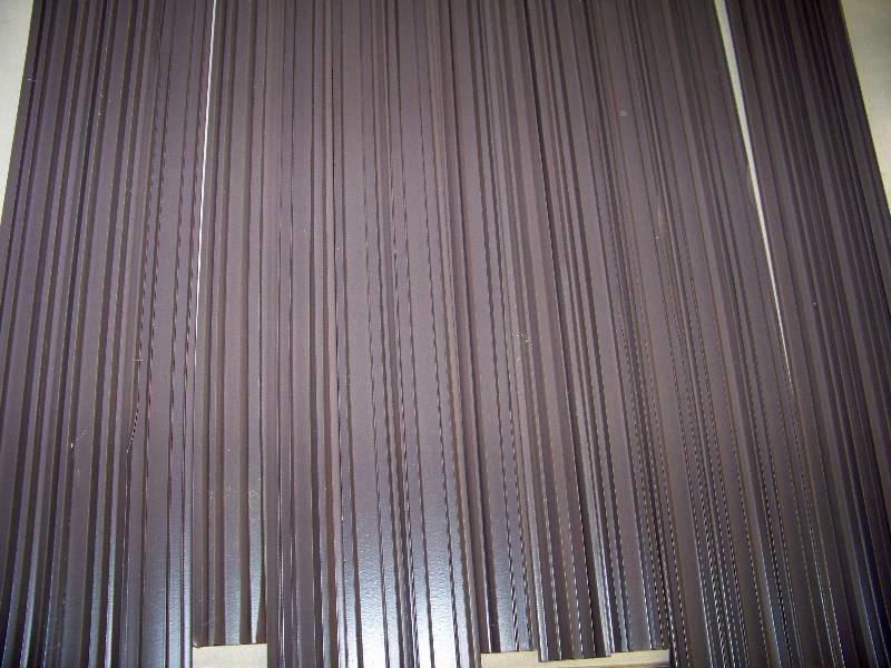 lot 403 image: 16 Astroseal Door Bottoms