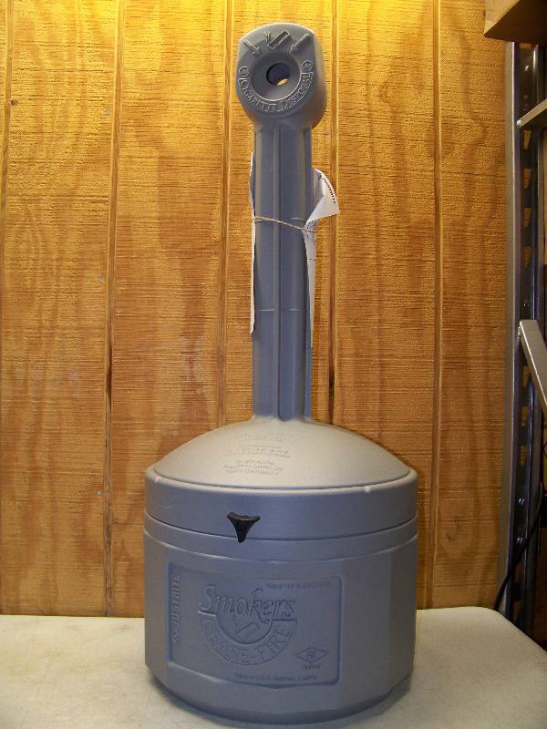 lot 418 image: Justrite Smokers Cease-Fire Stand Smoke Stand